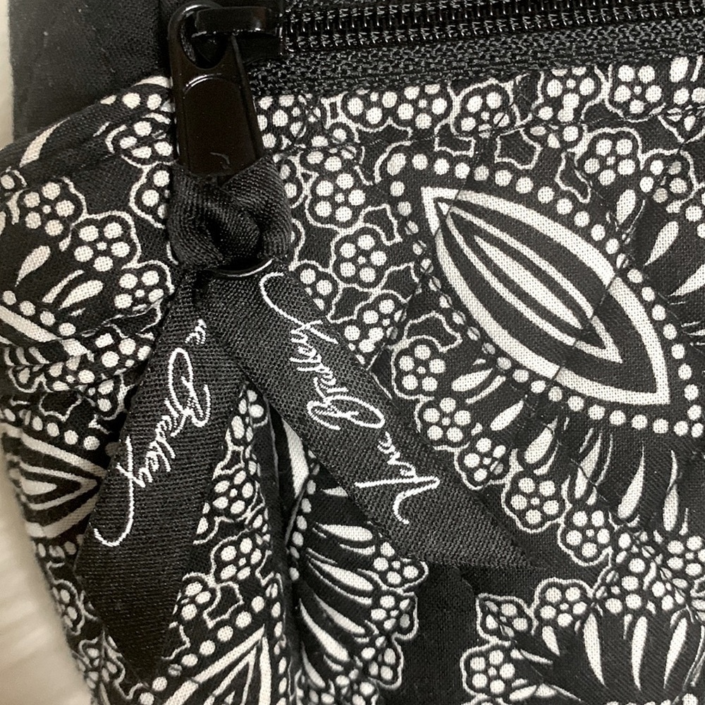 VERA BRADLEY TOTE BAG/DIAPER BAG - Picture 2 of 10